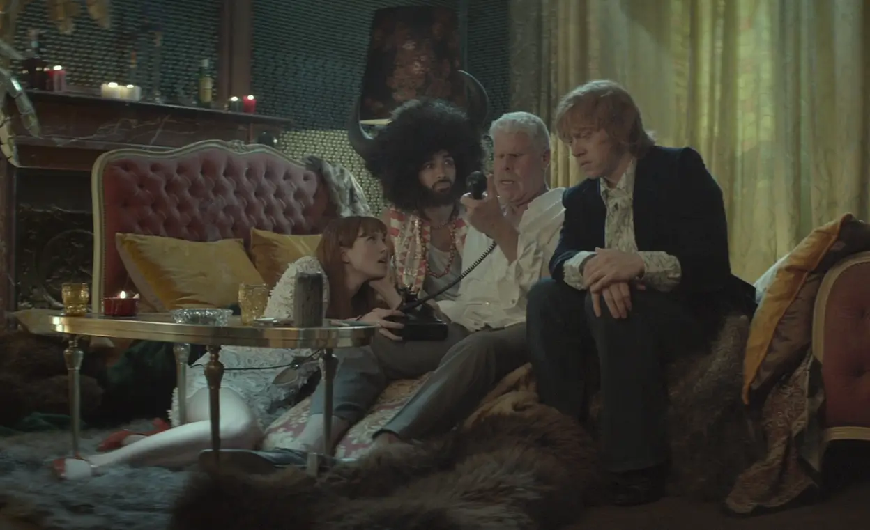 Мiсячна афера / Moonwalkers (2015)